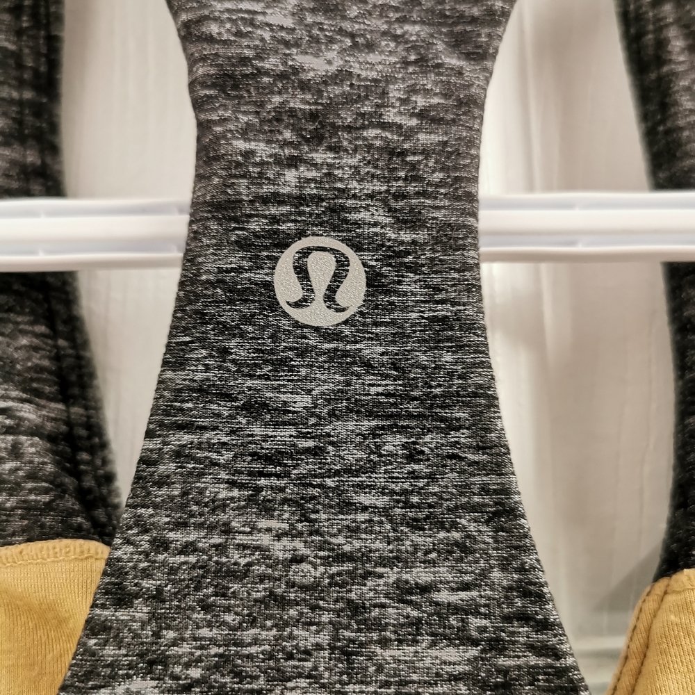 lululemon tank - Picture 3 of 6